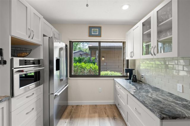 4737 CHANDLERS FORDE 14, Sarasota, FL 34235