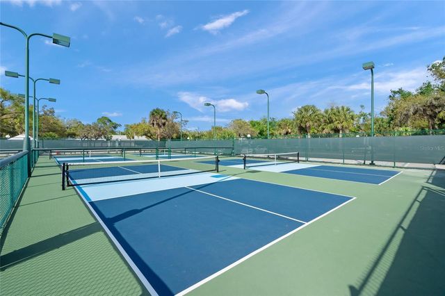 4737 CHANDLERS FORDE 14, Sarasota, FL 34235