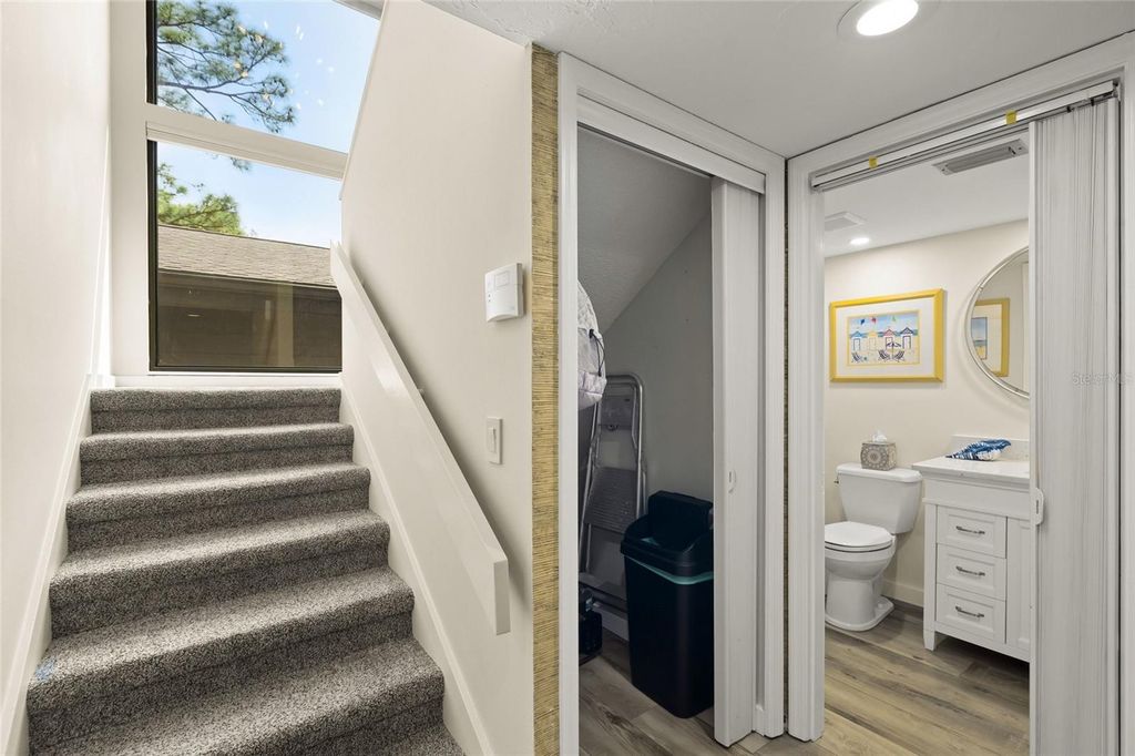 Image 27 of property listing at 4737 CHANDLERS FORDE 14, Sarasota, FL 34235