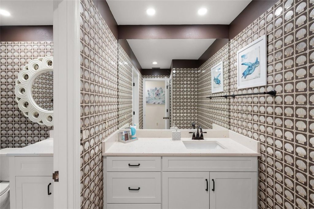 Image 33 of property listing at 4737 CHANDLERS FORDE 14, Sarasota, FL 34235