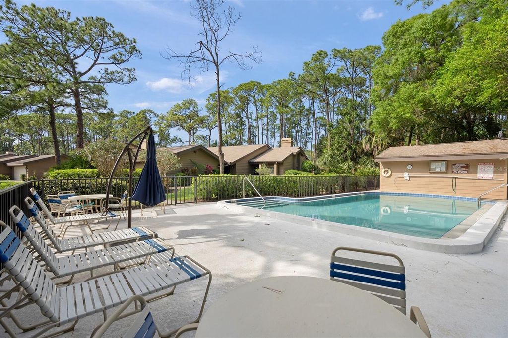 Image 42 of property listing at 4737 CHANDLERS FORDE 14, Sarasota, FL 34235