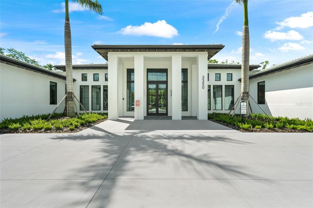 Image 49 of property listing at 4737 CHANDLERS FORDE 14, Sarasota, FL 34235