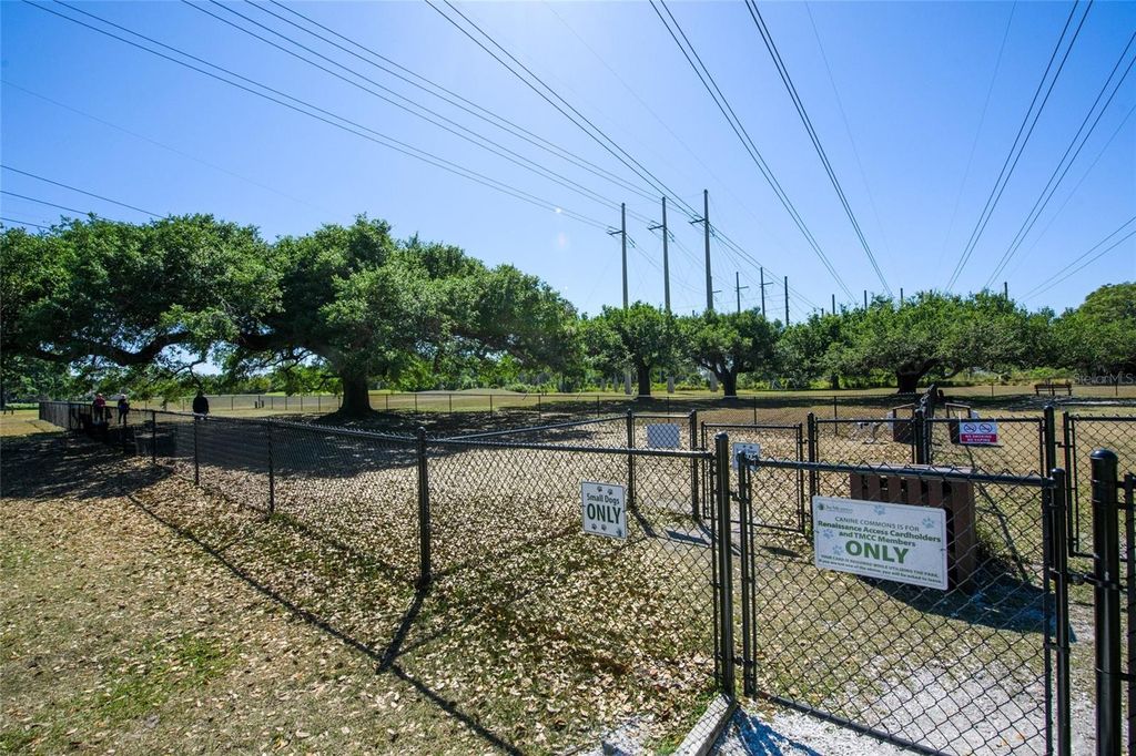 Image 61 of property listing at 4737 CHANDLERS FORDE 14, Sarasota, FL 34235