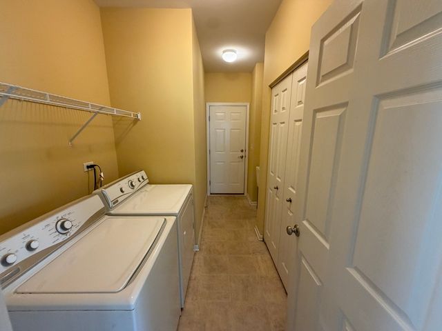 4604 Mclaren Drive, Oswego, IL 60543