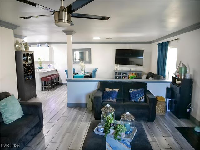 4183 Laurel Park Avenue, Las Vegas, NV 89103