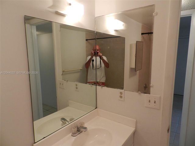 10001 W Atlantic Blvd 216, Coral Springs, FL 33071
