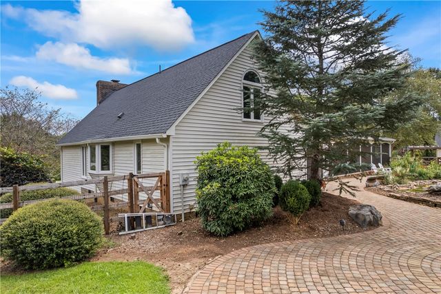 130 Quail Haven Drive, Walhalla, SC 29691