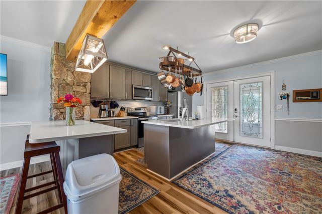 130 Quail Haven Drive, Walhalla, SC 29691