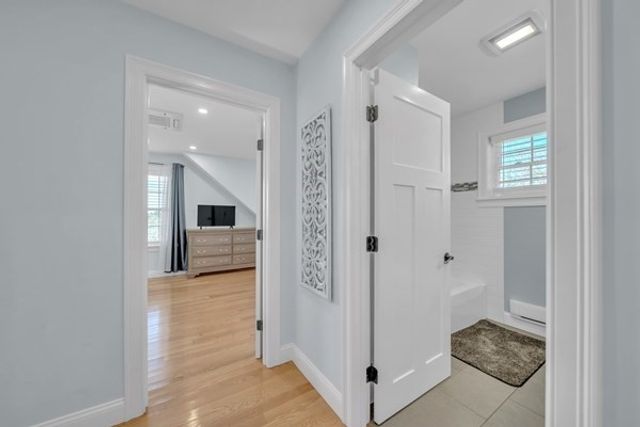 35 Holbrook Ave, Wellfleet, MA 02667