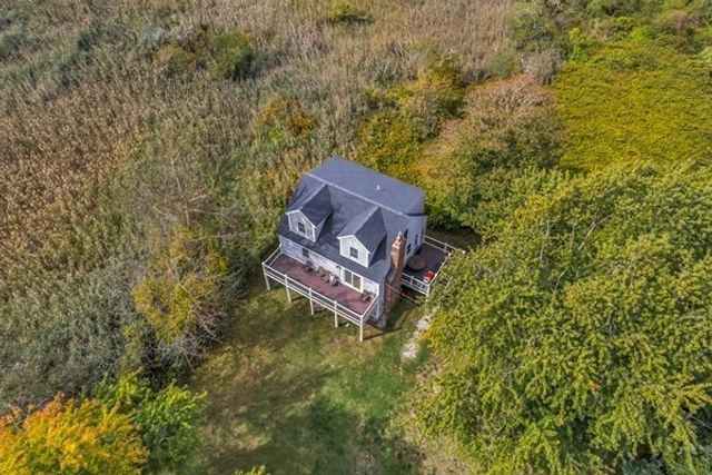 35 Holbrook Ave, Wellfleet, MA 02667