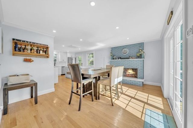 35 Holbrook Ave, Wellfleet, MA 02667