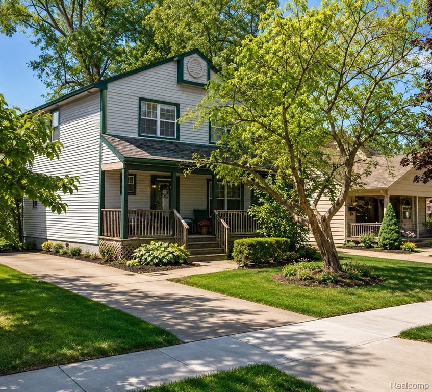 8491 Fenton Street, Dearborn Heights, MI 48127