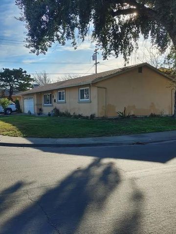 2005 Althoff Way, Modesto, CA 95355