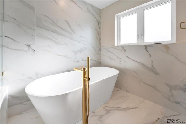 7715 W Balmoral Avenue, Chicago, IL 60656