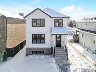 7715 W Balmoral Avenue, Chicago, IL 60656