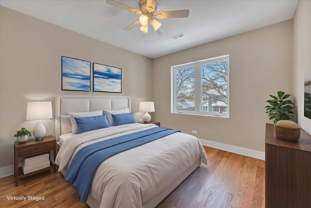 Image 29 of property listing at 7715 W Balmoral Avenue, Chicago, IL 60656