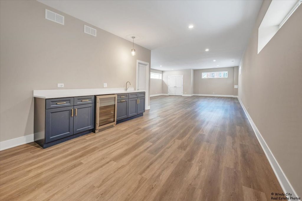 Image 35 of property listing at 7715 W Balmoral Avenue, Chicago, IL 60656