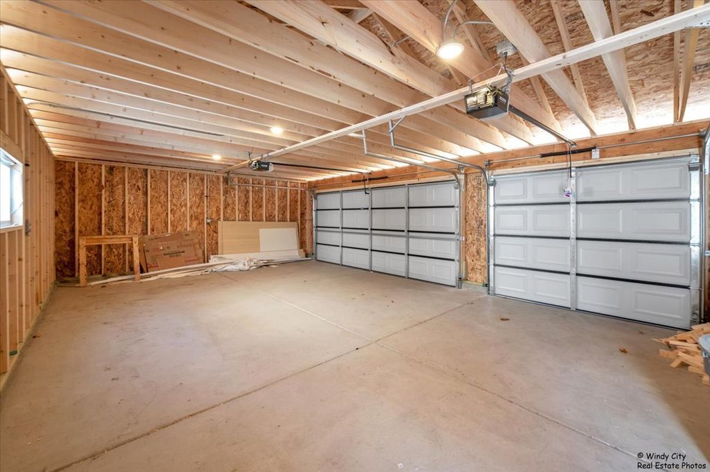 Image 38 of property listing at 7715 W Balmoral Avenue, Chicago, IL 60656