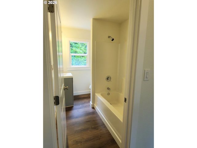 745 Sw MAPLECREST Dr, Portland, OR 97219