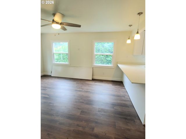 745 Sw MAPLECREST Dr, Portland, OR 97219