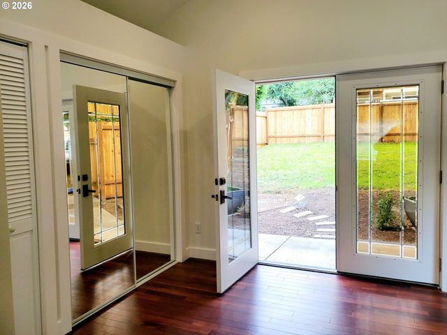 745 Sw MAPLECREST Dr, Portland, OR 97219