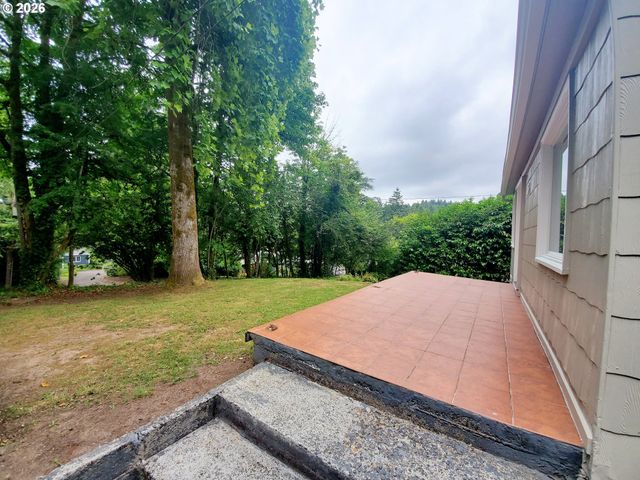 745 Sw MAPLECREST Dr, Portland, OR 97219