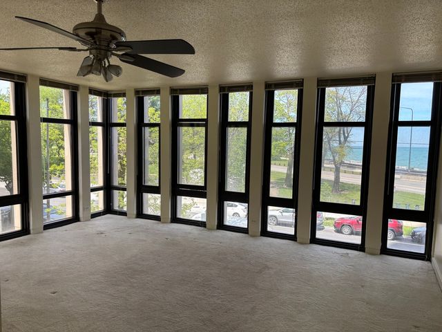 6700 S South Shore Drive 2G, Chicago, IL 60649