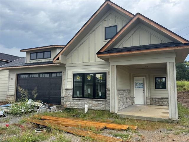 1970 Harvest Road, Liberty, MO 64068