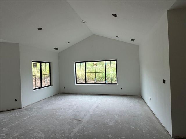 1970 Harvest Road, Liberty, MO 64068