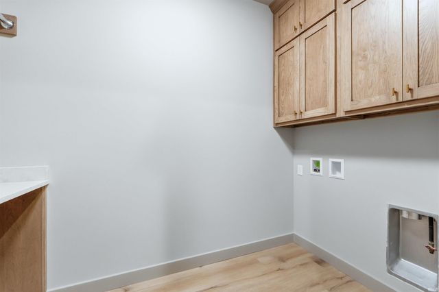 12242 Rain Lily Court, Fort Wayne, IN 46814