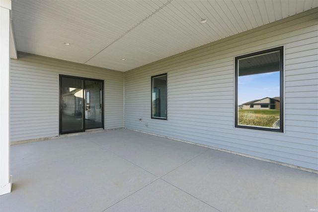 12242 Rain Lily Court, Fort Wayne, IN 46814