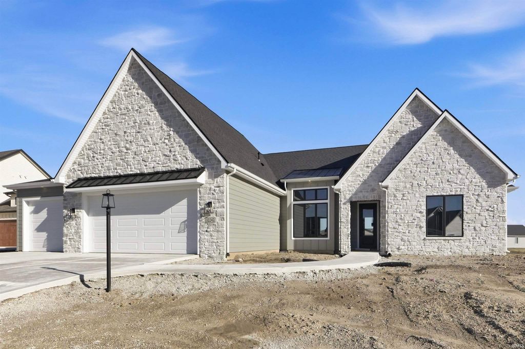 12242 Rain Lily Court, Fort Wayne, IN 46814