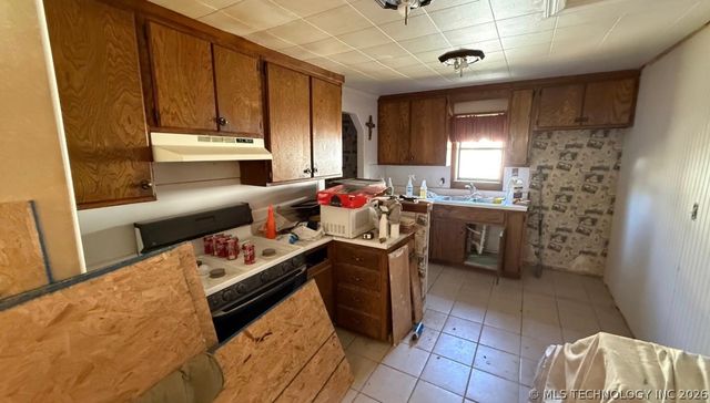 408 N Lincoln Avenue, Sand Springs, OK 74063