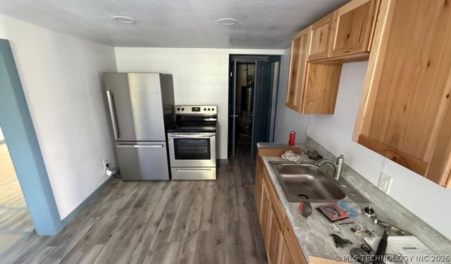 408 N Lincoln Avenue, Sand Springs, OK 74063