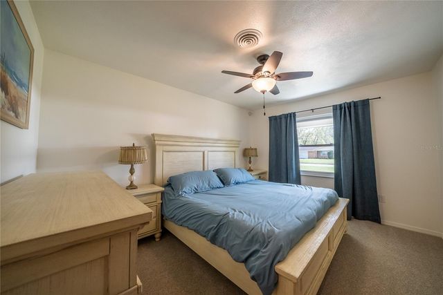 4235 SE 12TH PLACE, Ocala, FL 34471