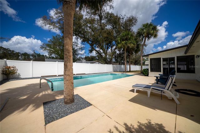 4235 SE 12TH PLACE, Ocala, FL 34471