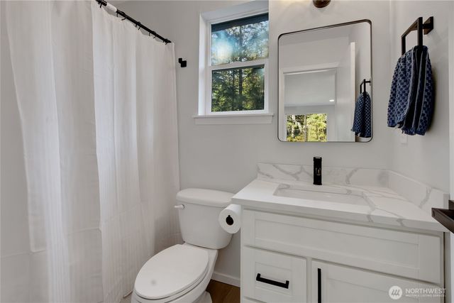 210 Tiedeman Road NW, Lakebay, WA 98349