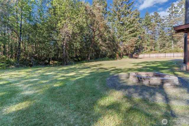 210 Tiedeman Road NW, Lakebay, WA 98349