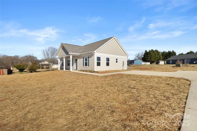 101 Allen Hill Way, Olin, NC 28660