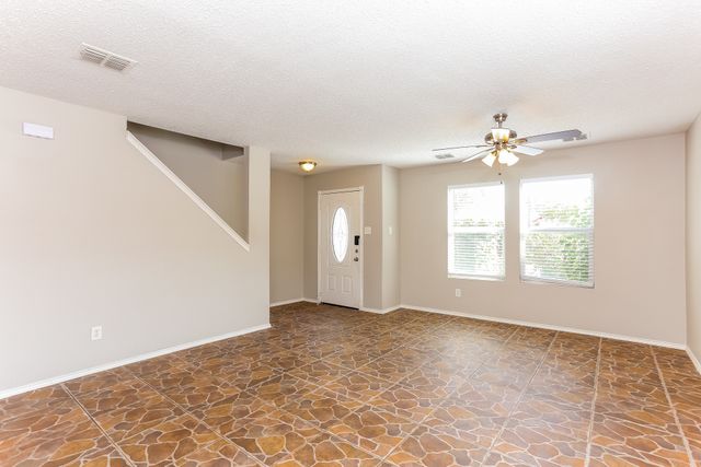 3011 Clemente Drive, Grand Prairie, TX 75052