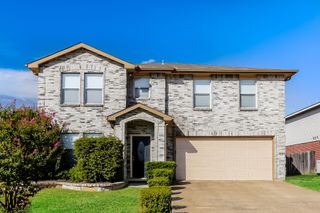 3011 Clemente Drive, Grand Prairie, TX 75052