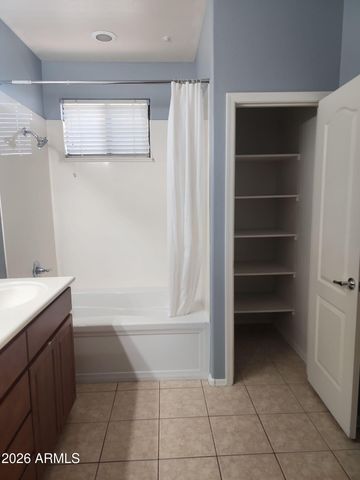 705 W Queen Creek Road 1046, Chandler, AZ 85248
