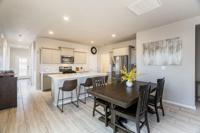 3205 Tazanita Loop SE, Rio Rancho, NM 87124