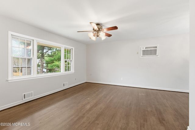 536 River Drive, Toms River, NJ 08753