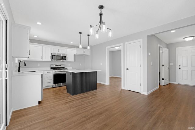 18303 Peregrine Drive, New Paris, IN 46553