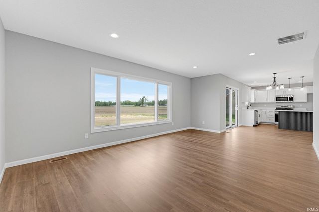 18303 Peregrine Drive, New Paris, IN 46553