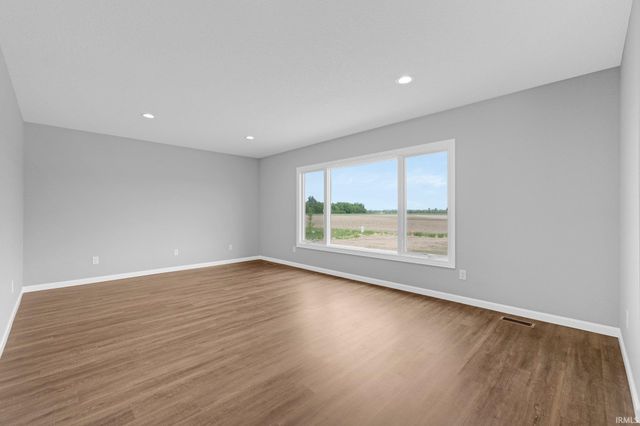 18303 Peregrine Drive, New Paris, IN 46553