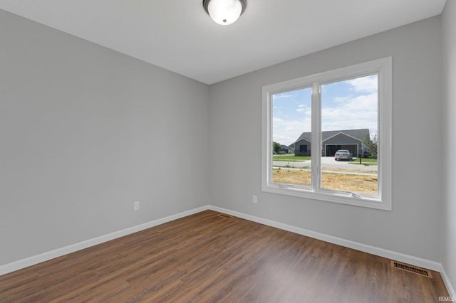 18303 Peregrine Drive, New Paris, IN 46553