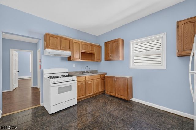 17 Wolcott Ter 2, Newark City, NJ 07112