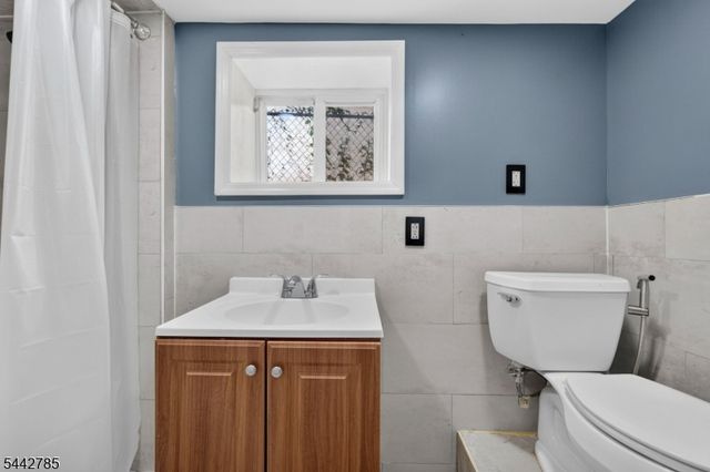 17 Wolcott Ter 2, Newark City, NJ 07112